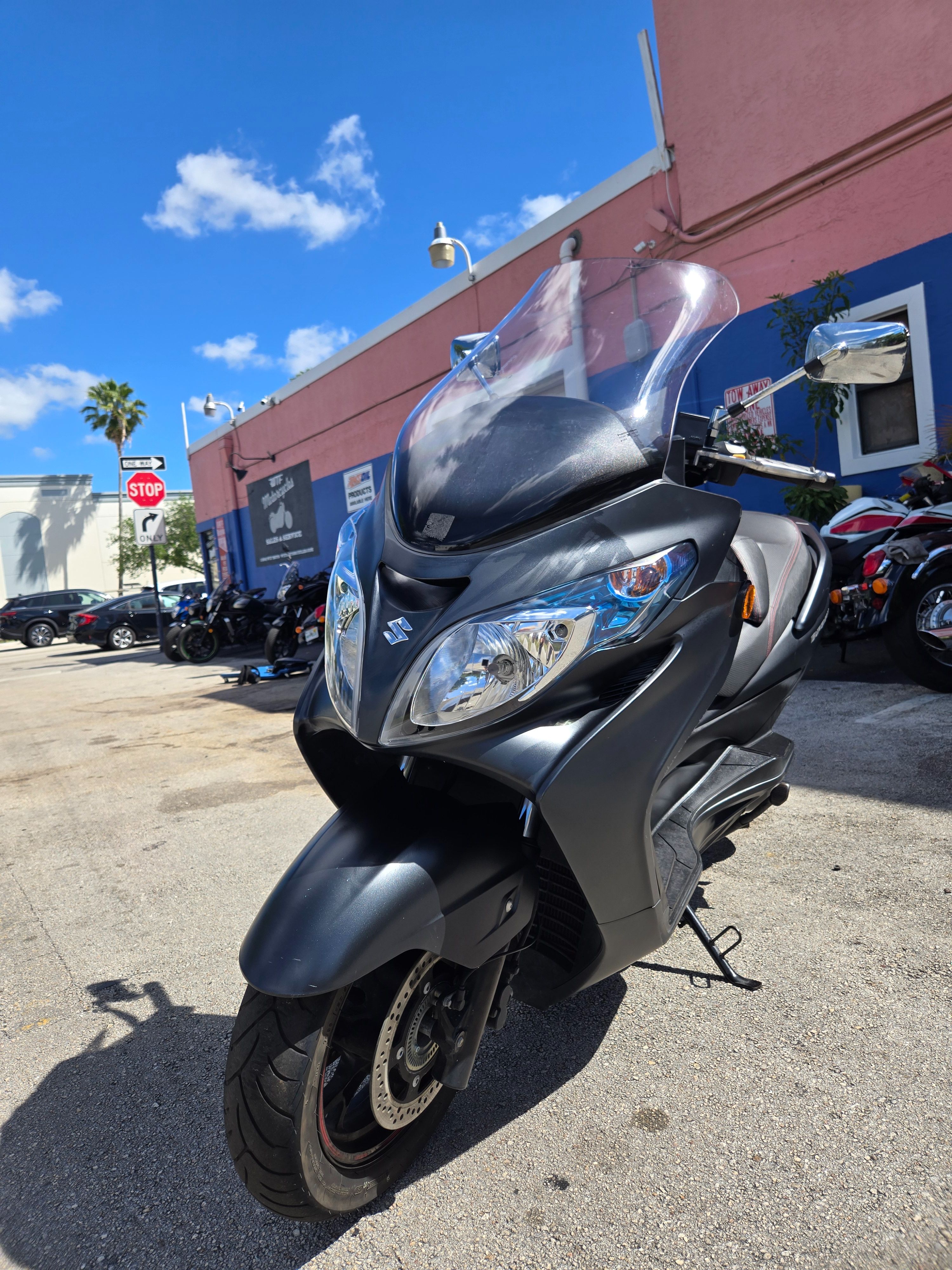 2015 Suzuki Burgman 400cc